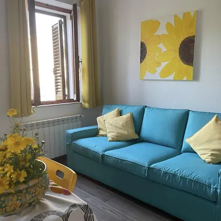 Emma Mare דירה *